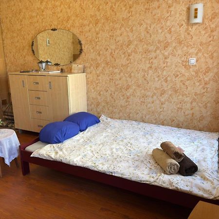 Kurbrauksim Goldingen Apartments คูลดีกา ภายนอก รูปภาพ