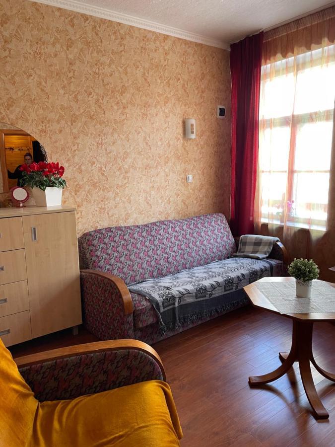 Kurbrauksim Goldingen Apartments คูลดีกา ภายนอก รูปภาพ