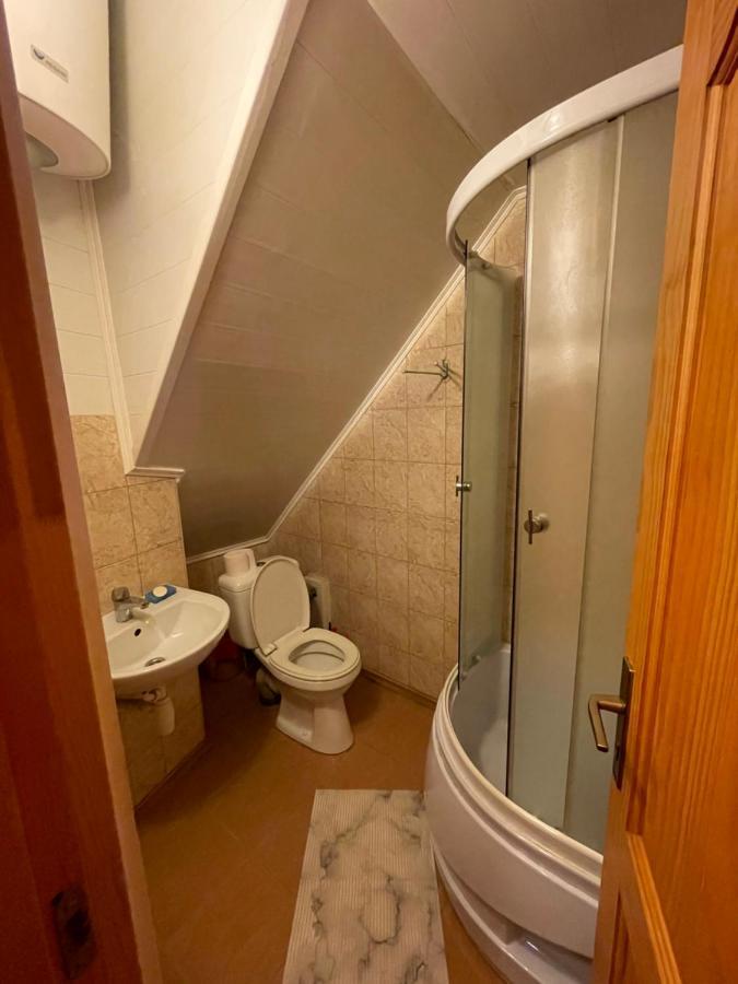Kurbrauksim Goldingen Apartments คูลดีกา ภายนอก รูปภาพ