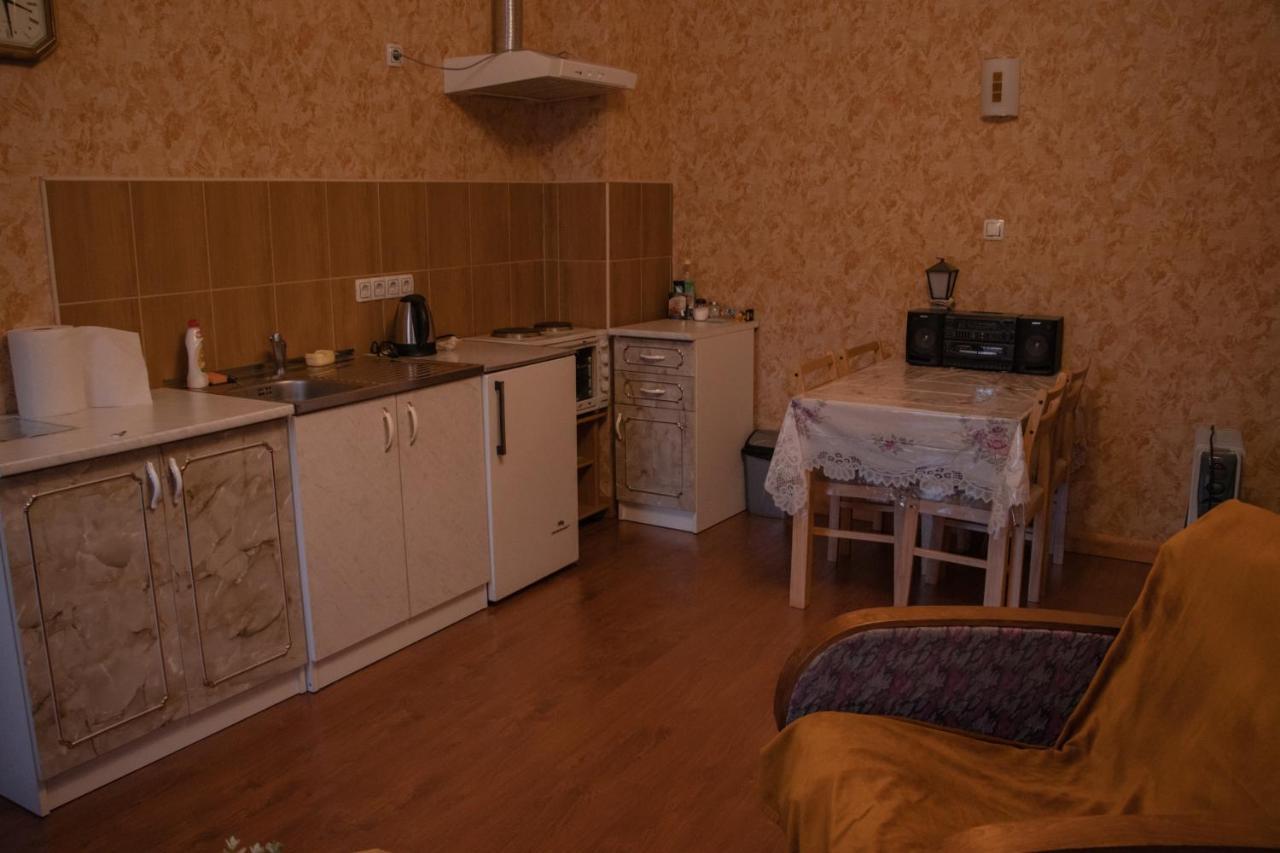 Kurbrauksim Goldingen Apartments คูลดีกา ภายนอก รูปภาพ