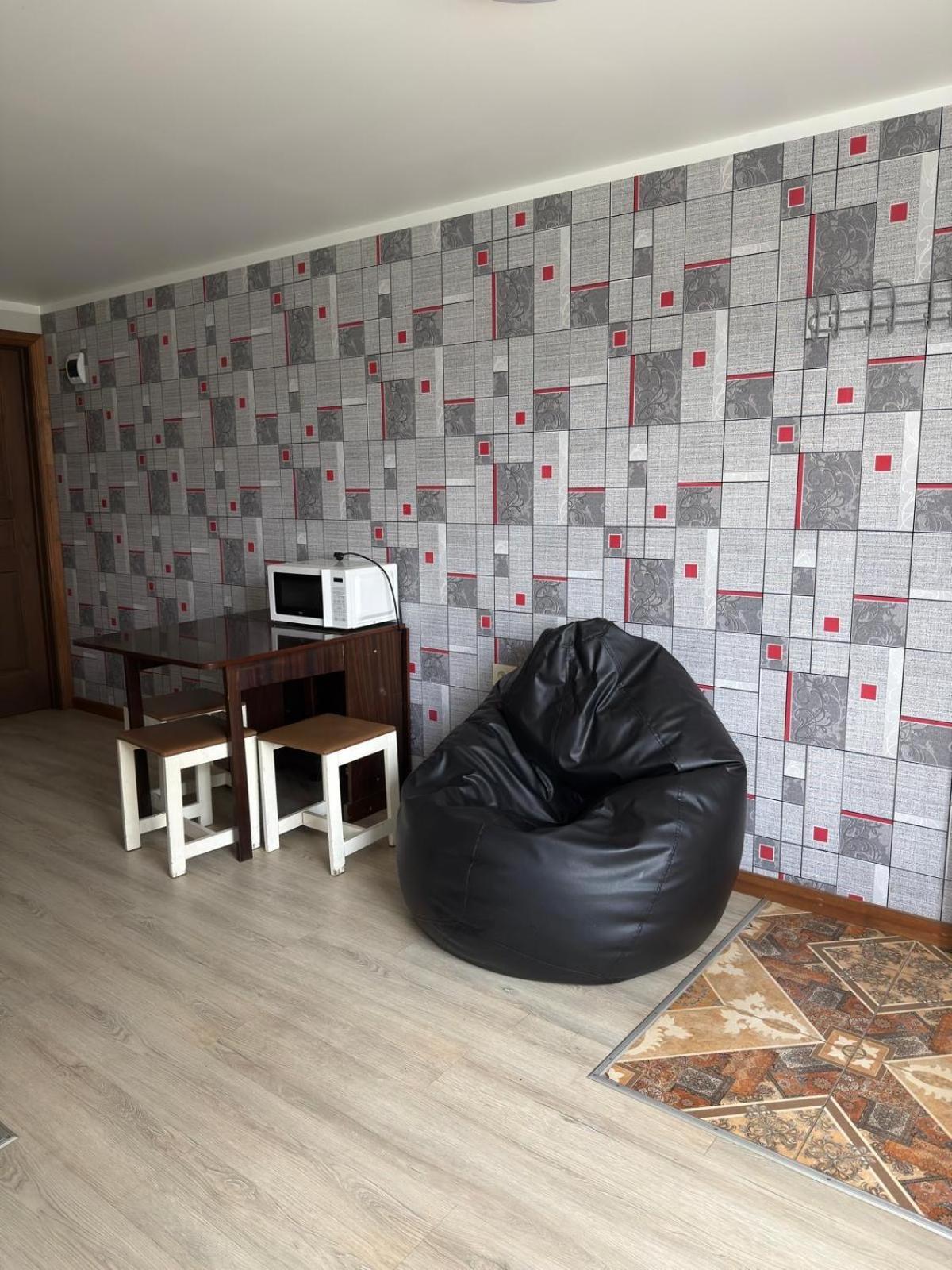 Kurbrauksim Goldingen Apartments คูลดีกา ภายนอก รูปภาพ